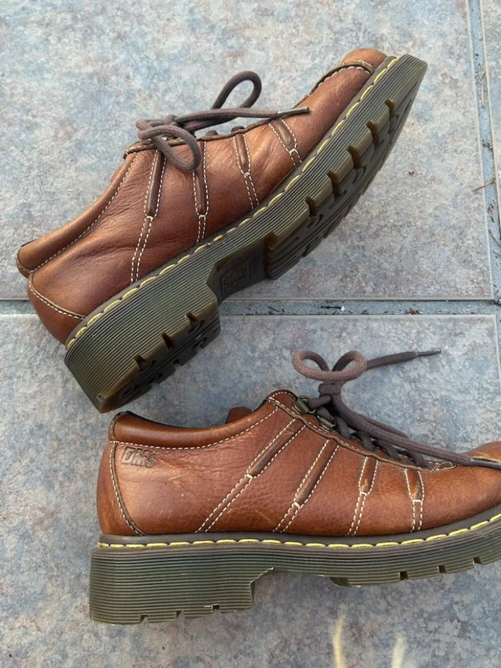 Y2K DR. MARTENS CHUNKY LOW-TOP OXFORDS